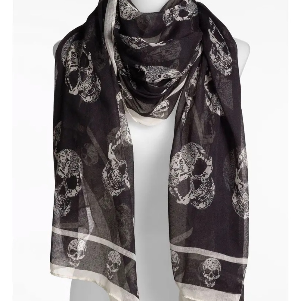 Sheer Skull Print Scarf